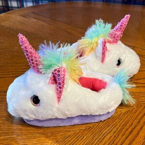 NWOT Wonder Nation Unicorn Slippers Sz 7-8
